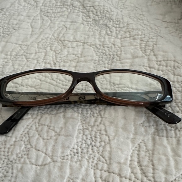Gucci Eye Glasses 🤓 - Picture 7 of 12